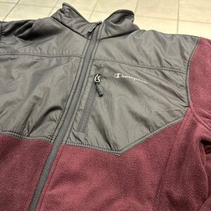 Champion Performance Light Weight Fleece Zip Up Jacket Coat Medium- Maroon/Blac
